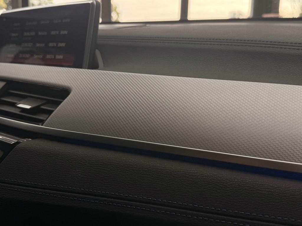 BMW X2 18iA sDrive M Sport, LED, Pano, HUD, Kamera