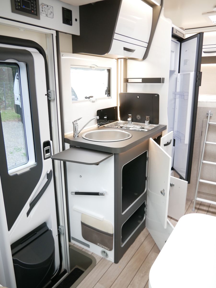Fahrzeugabbildung Forster T FT599HB 10380,- EUR Sondernachlass