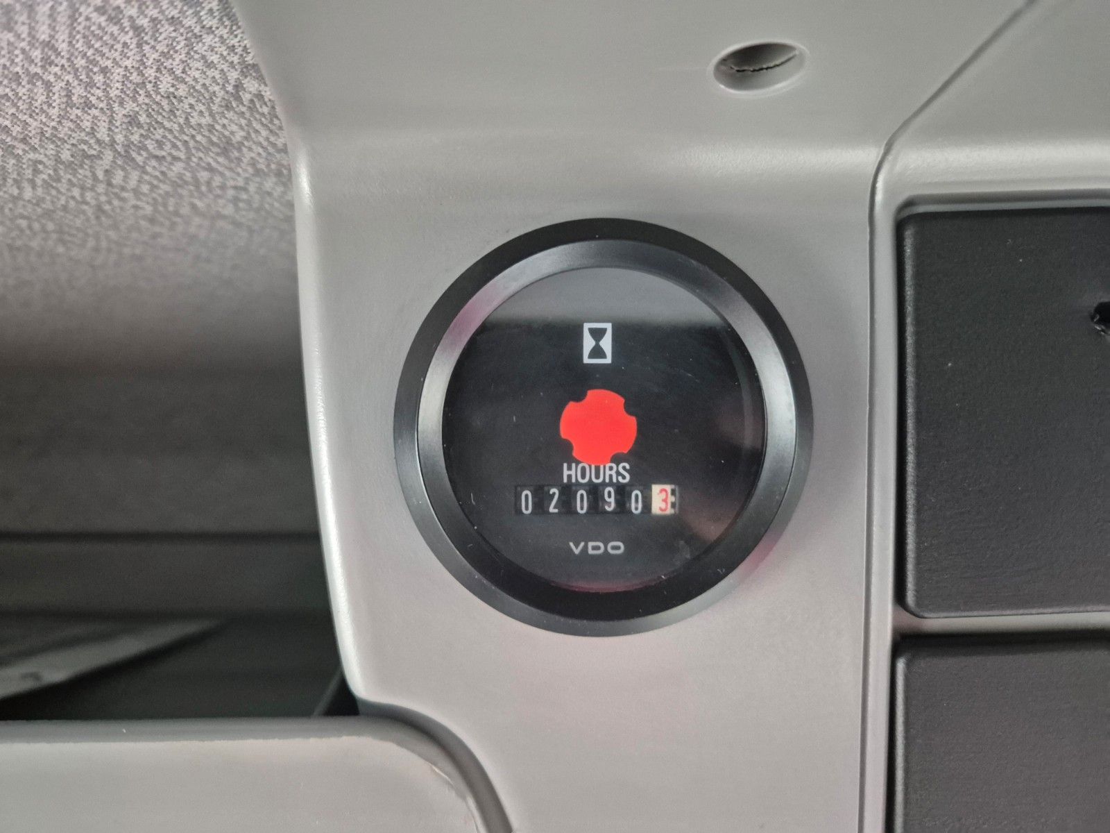 Fahrzeugabbildung MAN LE 9.150 Feuerwehr Schmitz GW-6 Gerätewagen