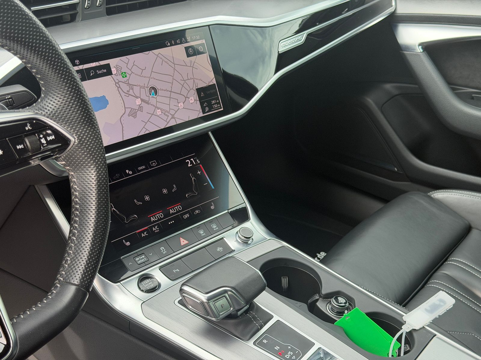 Fahrzeugabbildung Audi 55 TFSI e quattro S-Line/LEDER/Navi/LED/CarPlay/