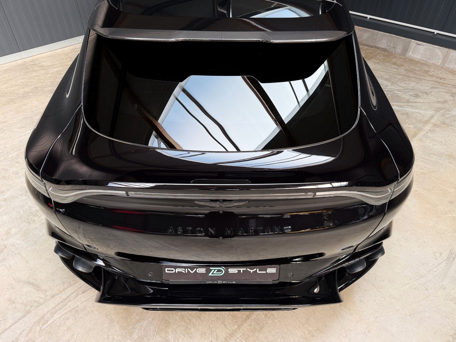 Fahrzeugabbildung Aston Martin DBX 4.0 V8 DBX707 + 2.Hand + Top Geplfegt