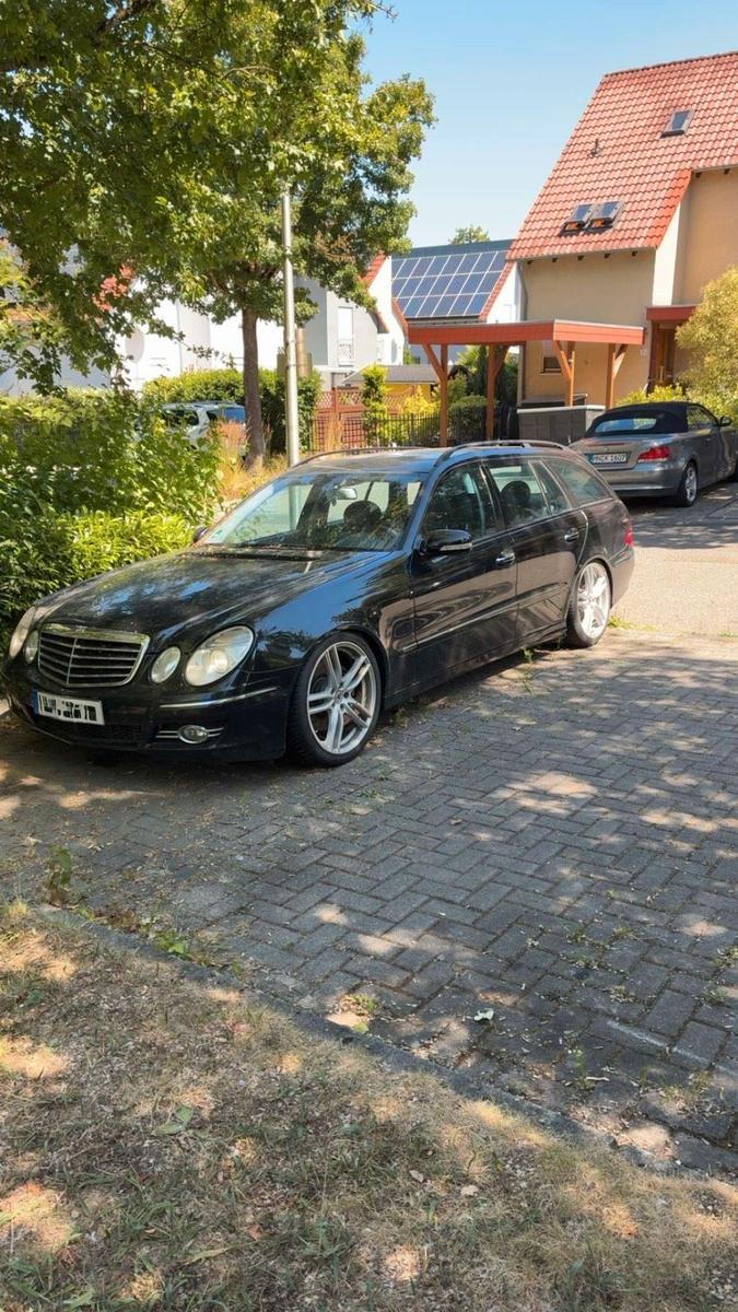 Mercedes-Benz E 320