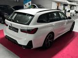 BMW 3 Touring 330 i M Sport*18Zoll M*Neuwertig* - BMW 330: Sport 330i