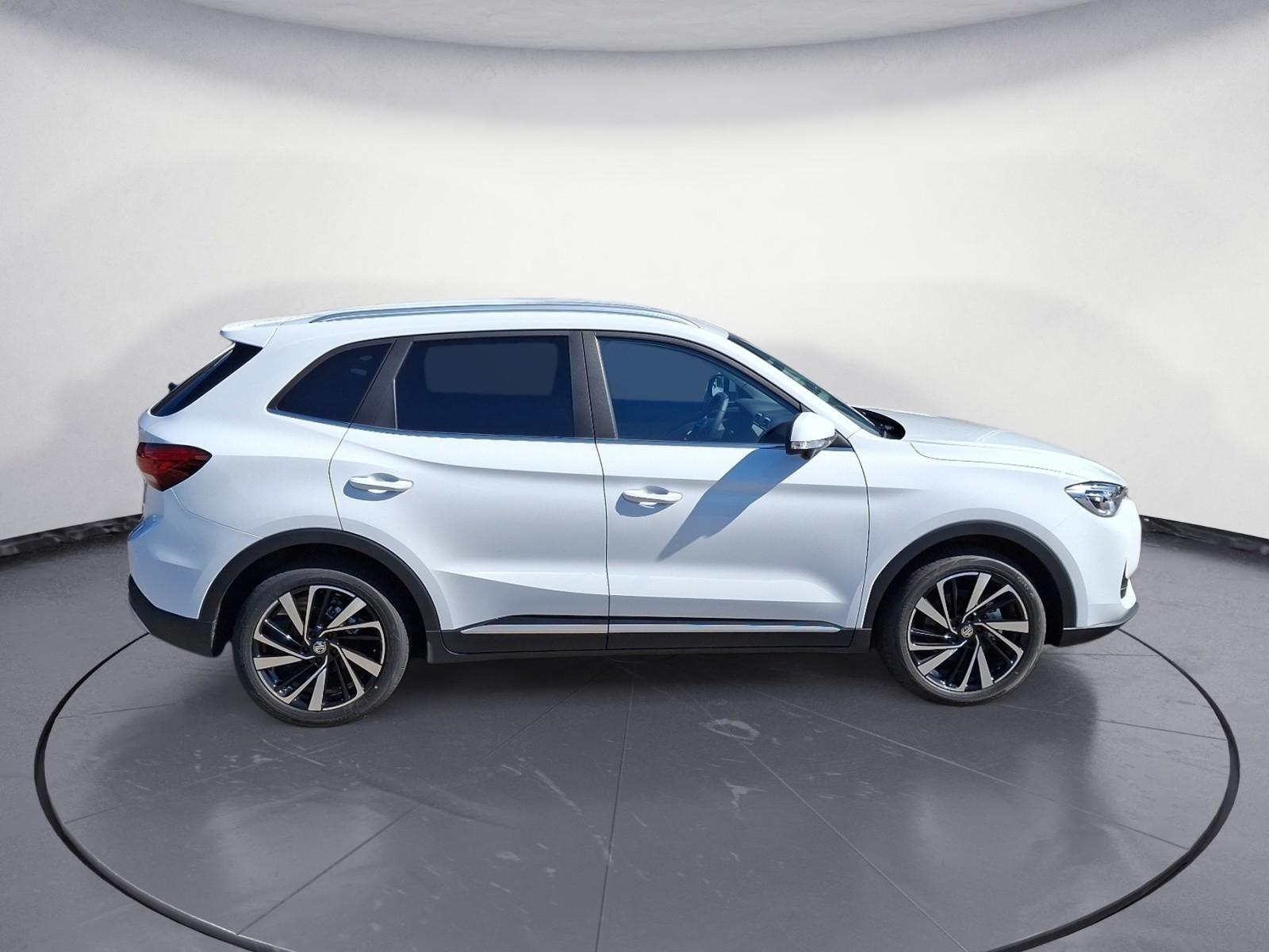 MG ZS 1,5 HYBRID+ LUXURY 30 x VERFÜGBAR