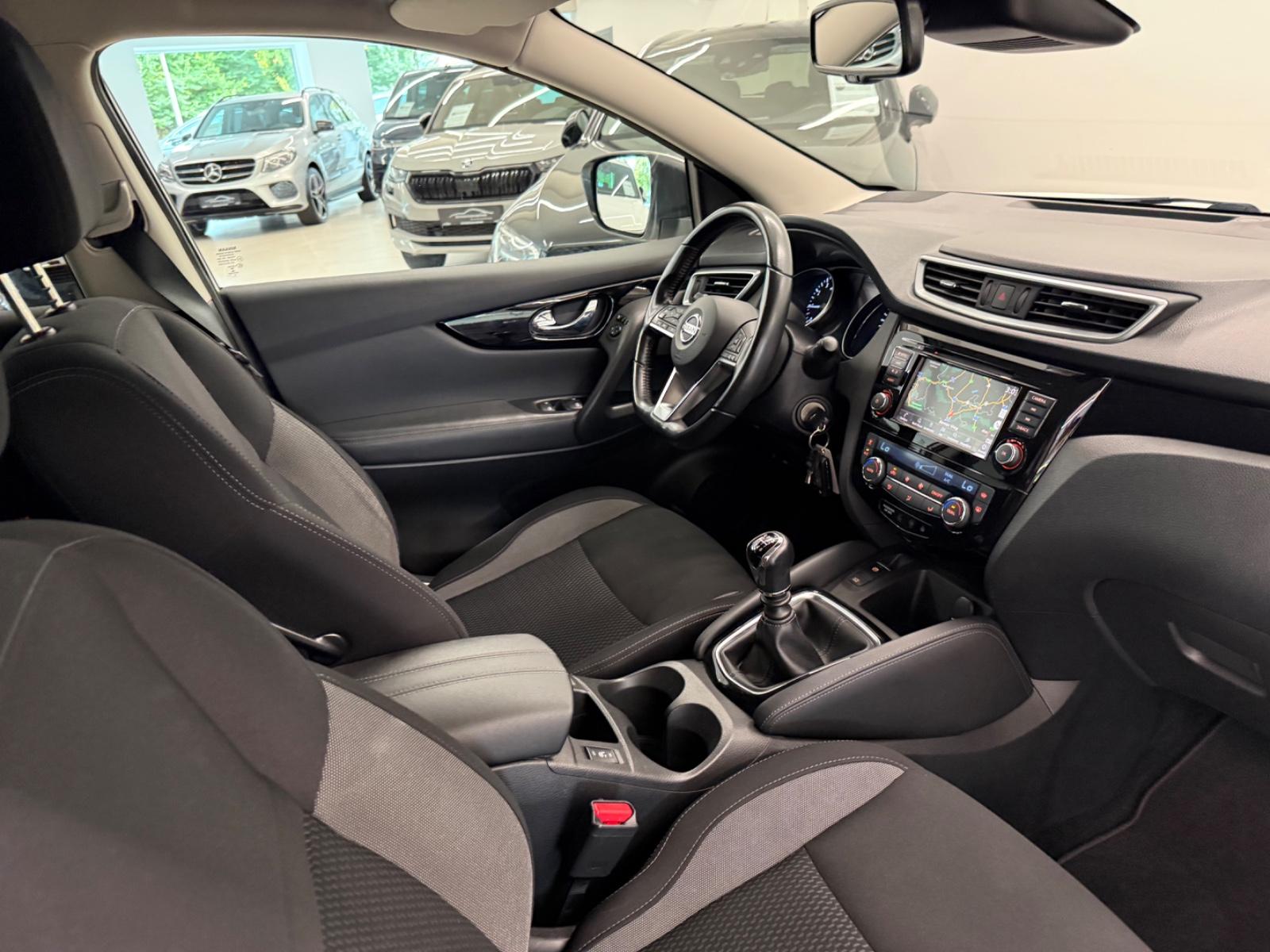Nissan Qashqai 1. 3 N-Way Navi Klima Panorama AHK 1.8t
