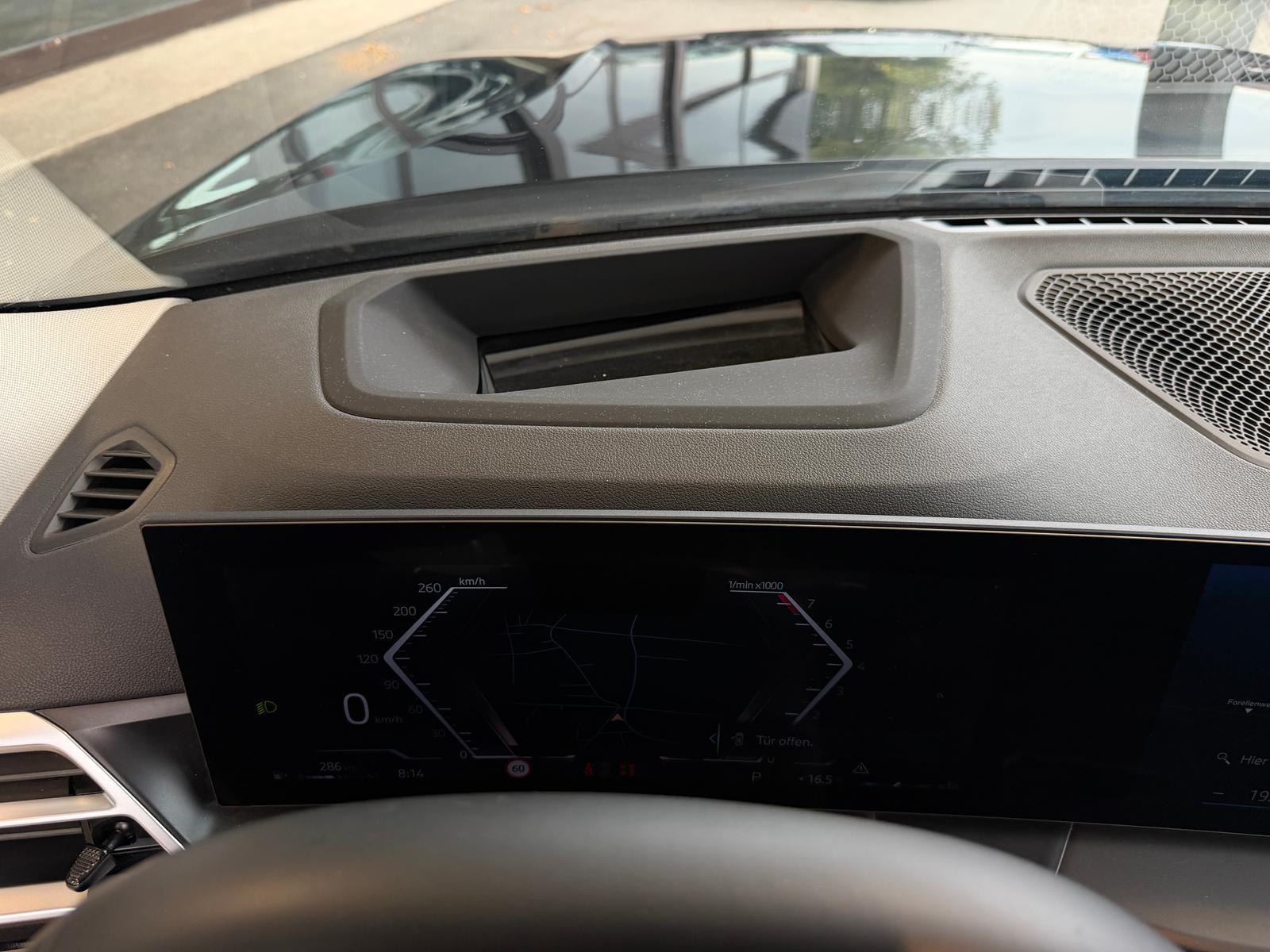 BMW 318 i TOURING LIVE-COCKPIT PDC RFK TEMPOMAT HuD, миниатюра 13