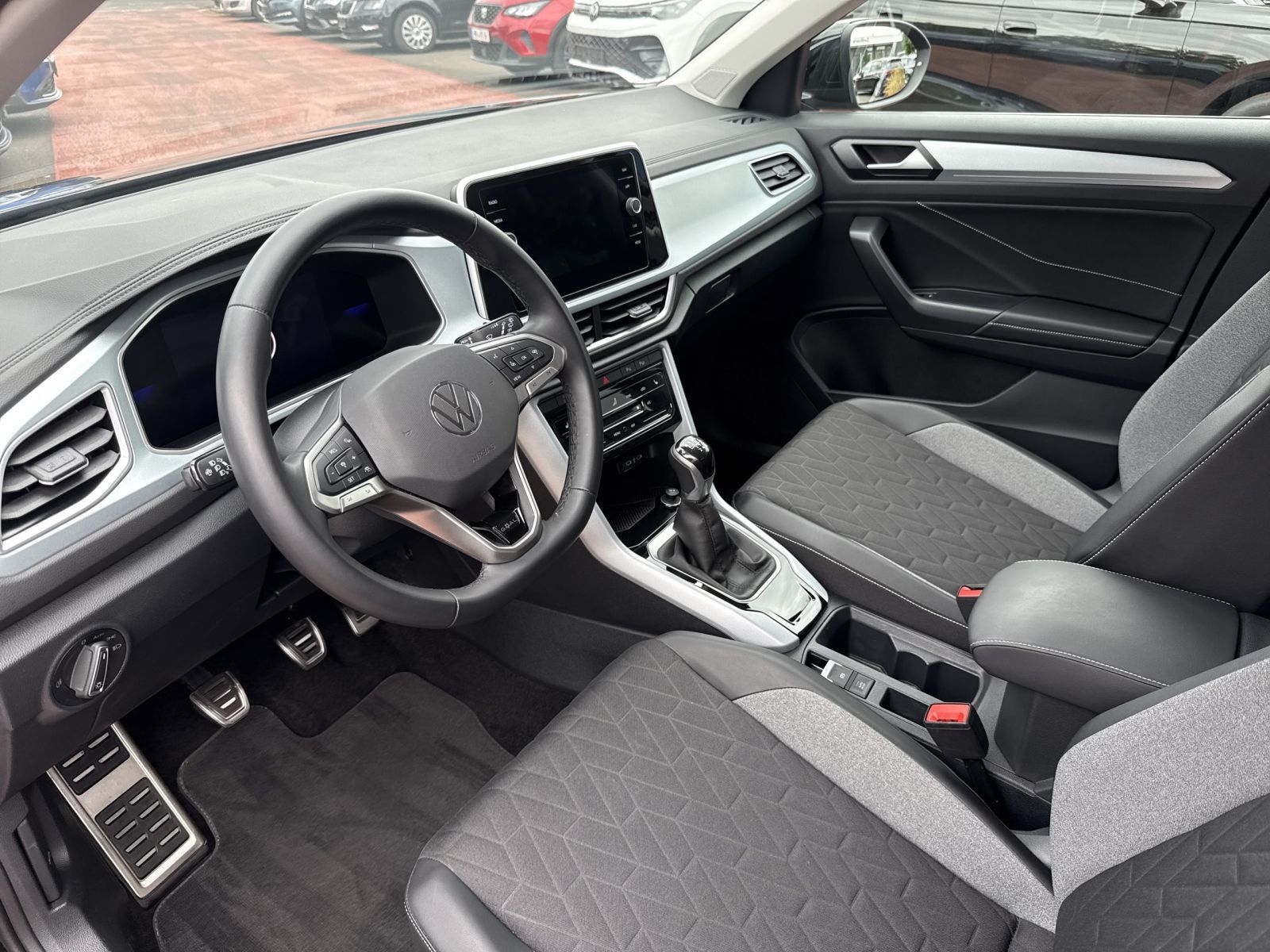 Volkswagen T-Roc - Bild 10