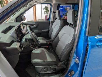 Ford Tourneo Courier Titanium WipaAHK 5JGarantie!