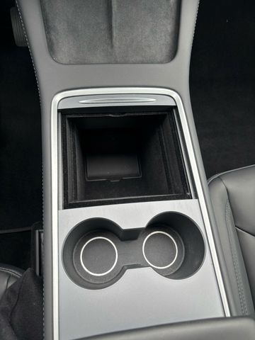 Model Y Long Range Dual AWD