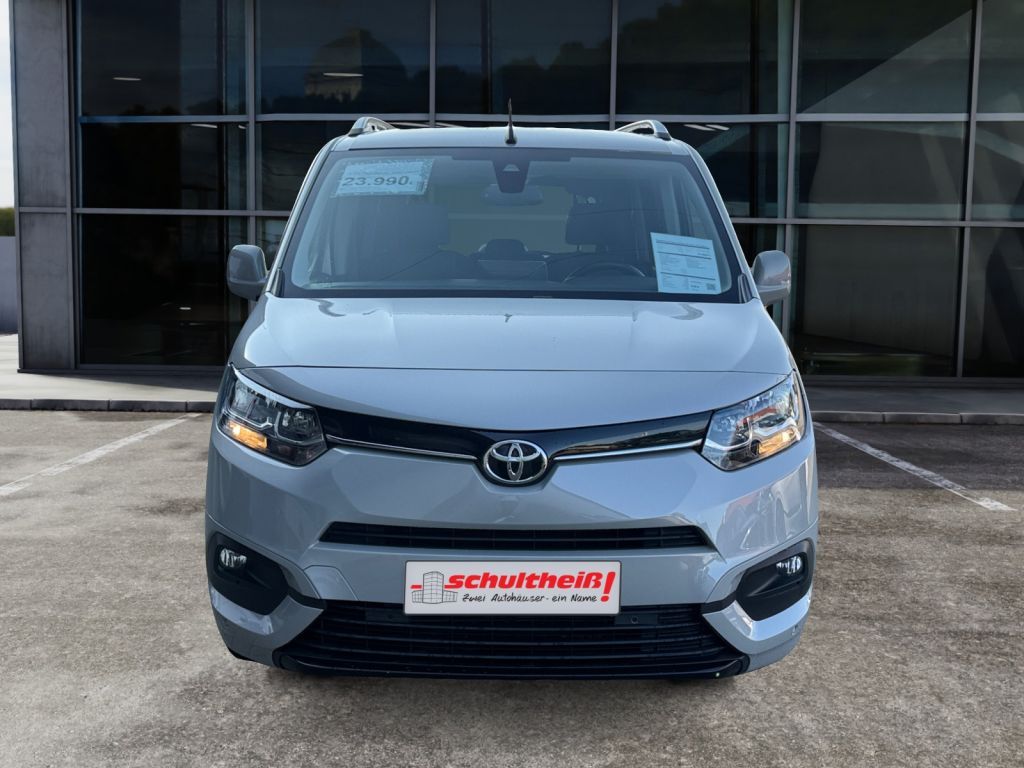 Fahrzeugabbildung Toyota Proace City Verso 1.2 Turbo L2 Aut Team Deutschl