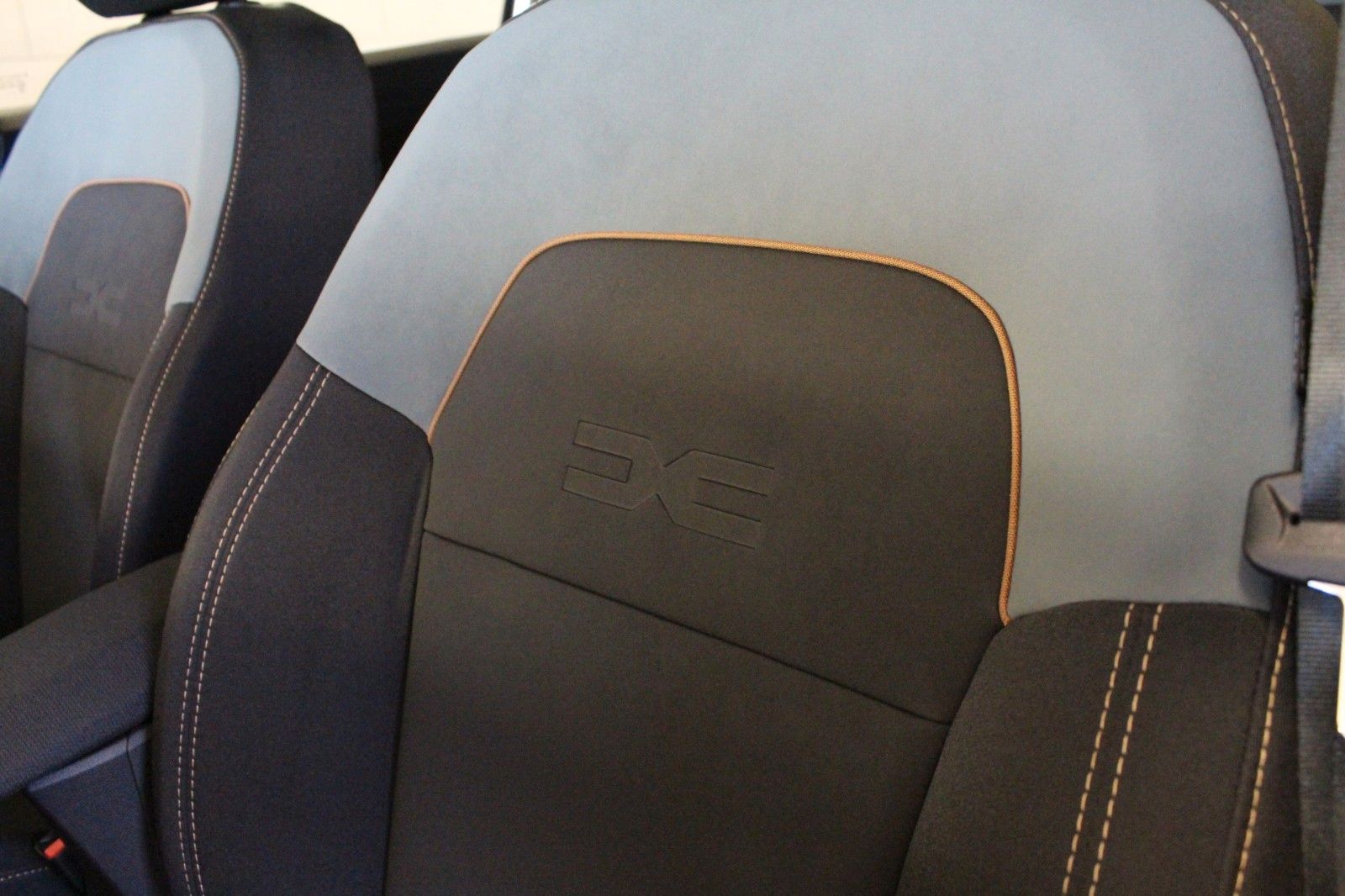 Fahrzeugabbildung Dacia Jogger TCe 110 Extreme 7-Sitzer  MY26 *Winterp.*