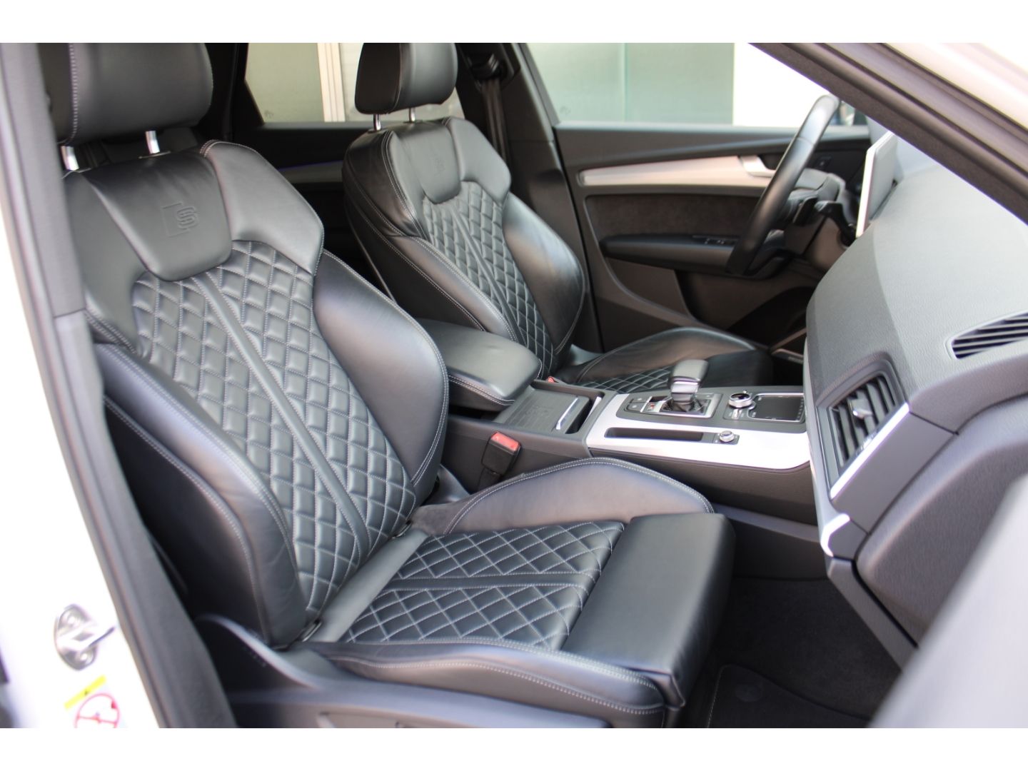 AUDI SQ5 3.0TDI quattro Matrix Pano B&O StHzg 8fach A - Image 11