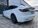 Tesla Model 3 Performance Allradantrieb mit Dualmotor - Tesla Model 3 in Augsburg