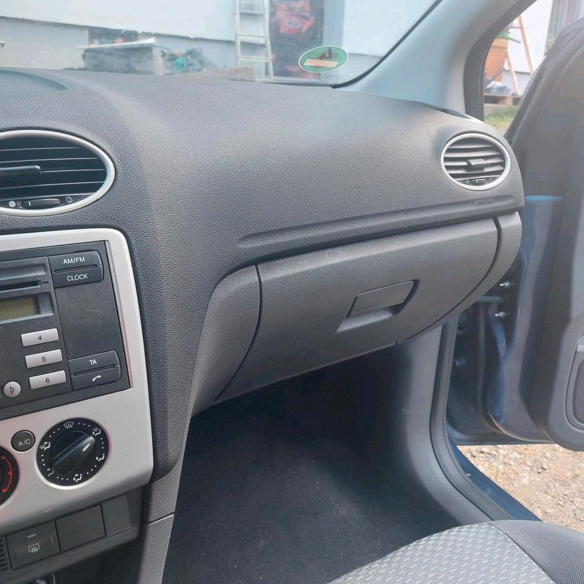 Ford Focus 2006 — photo 14