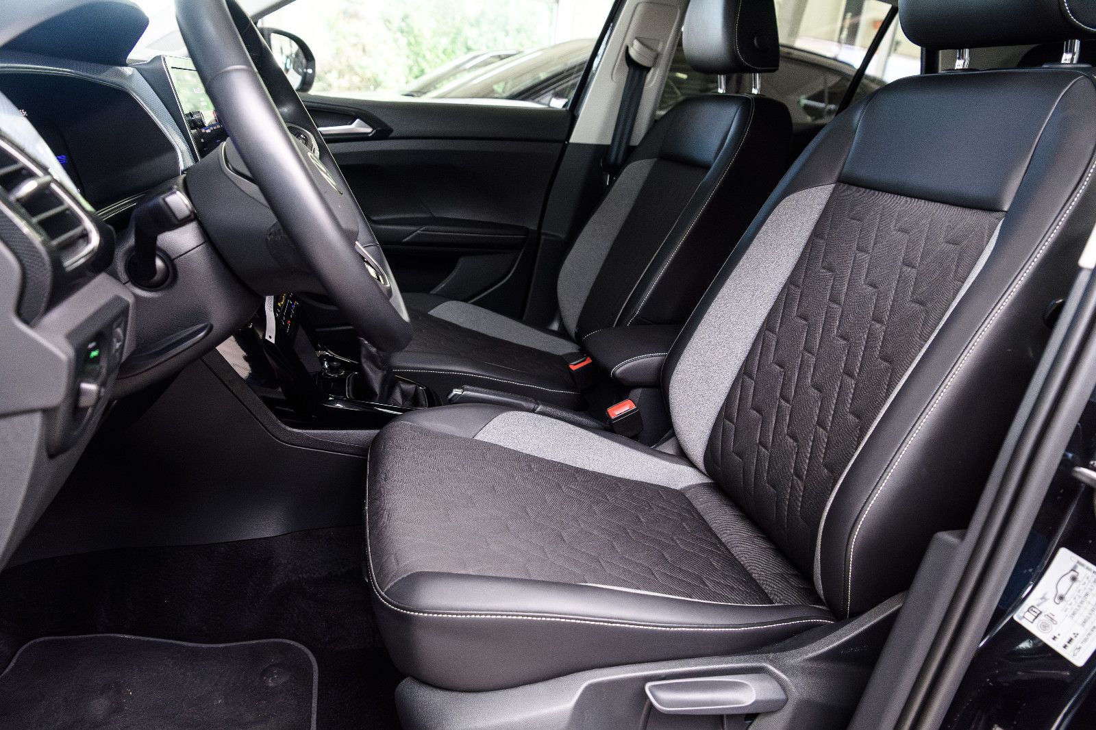 Fahrzeugabbildung Volkswagen T-Cross Goal 1.0 TSI LED+APP+ACC+SHZ+5 J.GARANT.