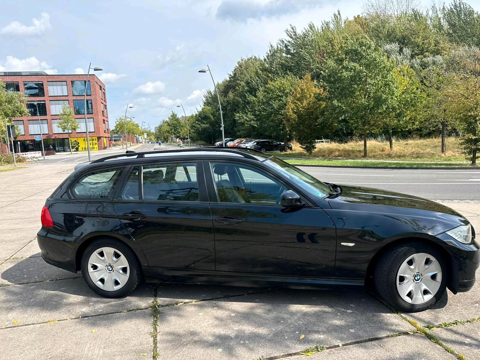 BMW 318 2009 — engine 150 HP (110kW)