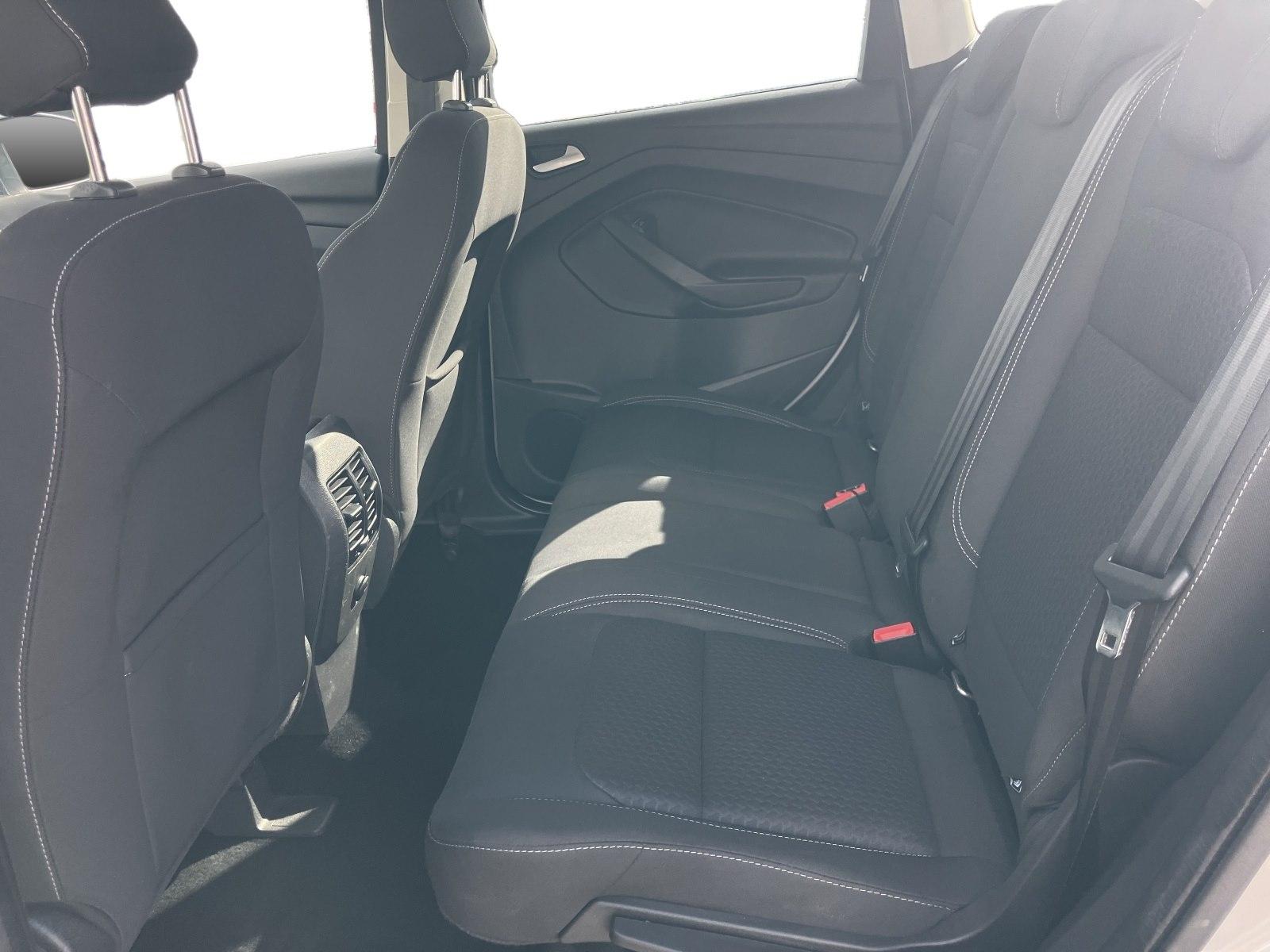 Ford Kuga 1.5 EcoBoost Cool&Connect 4x2 NAVI+XENON+PD