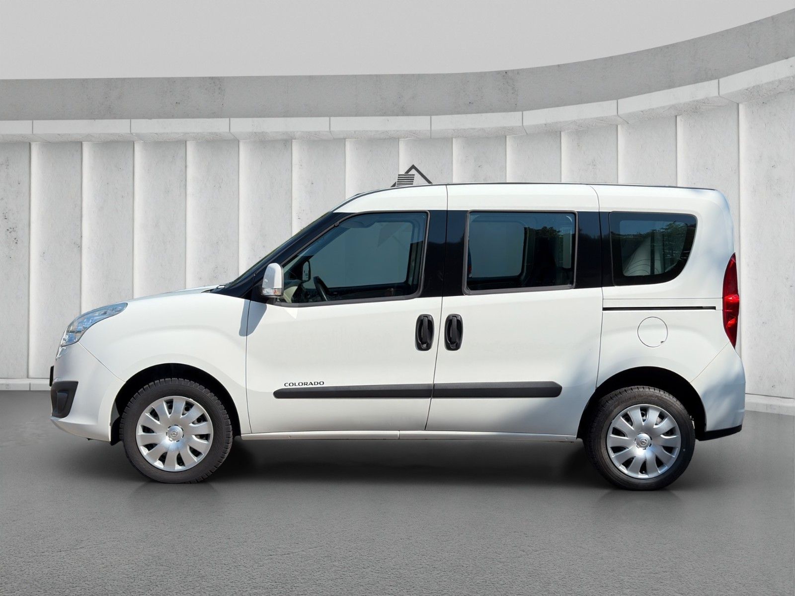 Fahrzeugabbildung Opel Combo Colorado*PDC*SHZ*2xSchiebetür*AHK*1. Hand*
