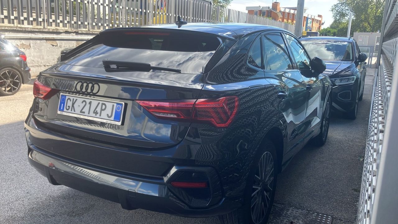 Audi AUDI Q3 2.0 150CV S-TRONIC/VIRTUAL/R.CAMERA imagem 3
