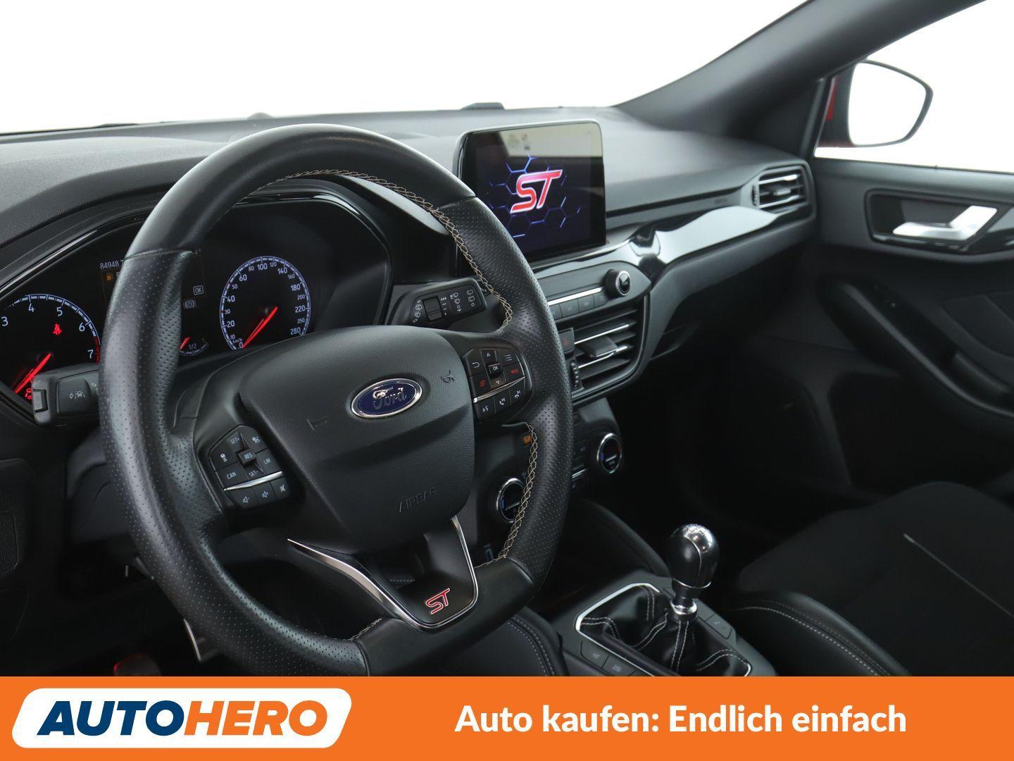 Ford Focus 2.3 EcoBoost ST *NAVI*LED*ACC*PDC*SHZ*LHZ*