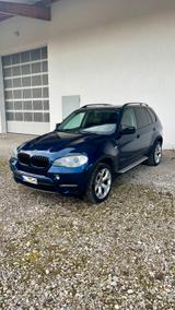 BMW X5 xDrive30d Panorama Vollleder Bi-Xen AHK  - Behindertengerechte BMW X5