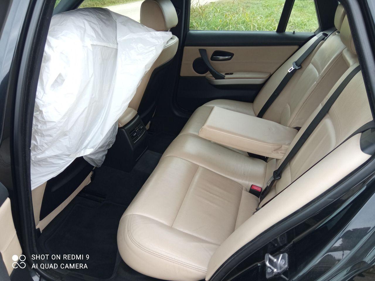 BMW 320 2009 — photo 14