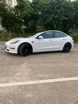 Tesla Model 3 Dual Motor Long Range - Tesla Model 3 Dual Motor Gebrauchtwagen