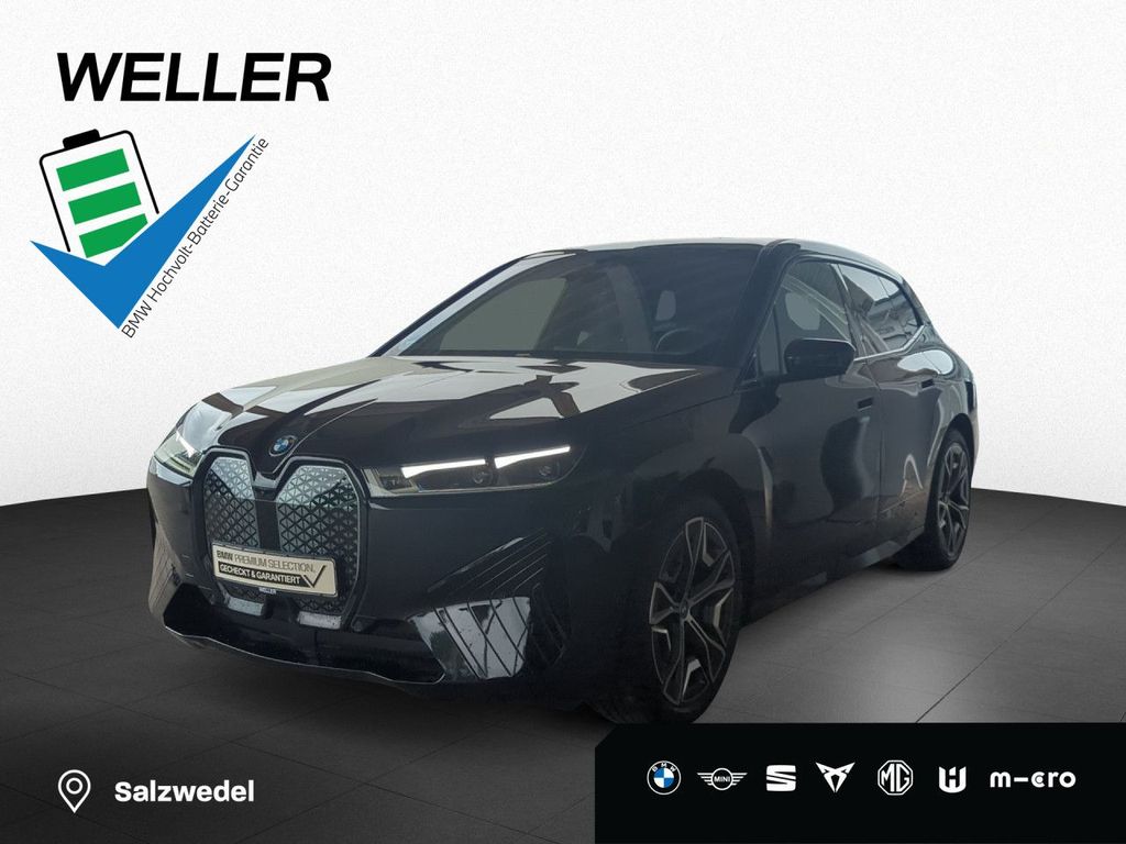 iX xDrive40 Sport AHK Pano ACC Laser 360°Kamera