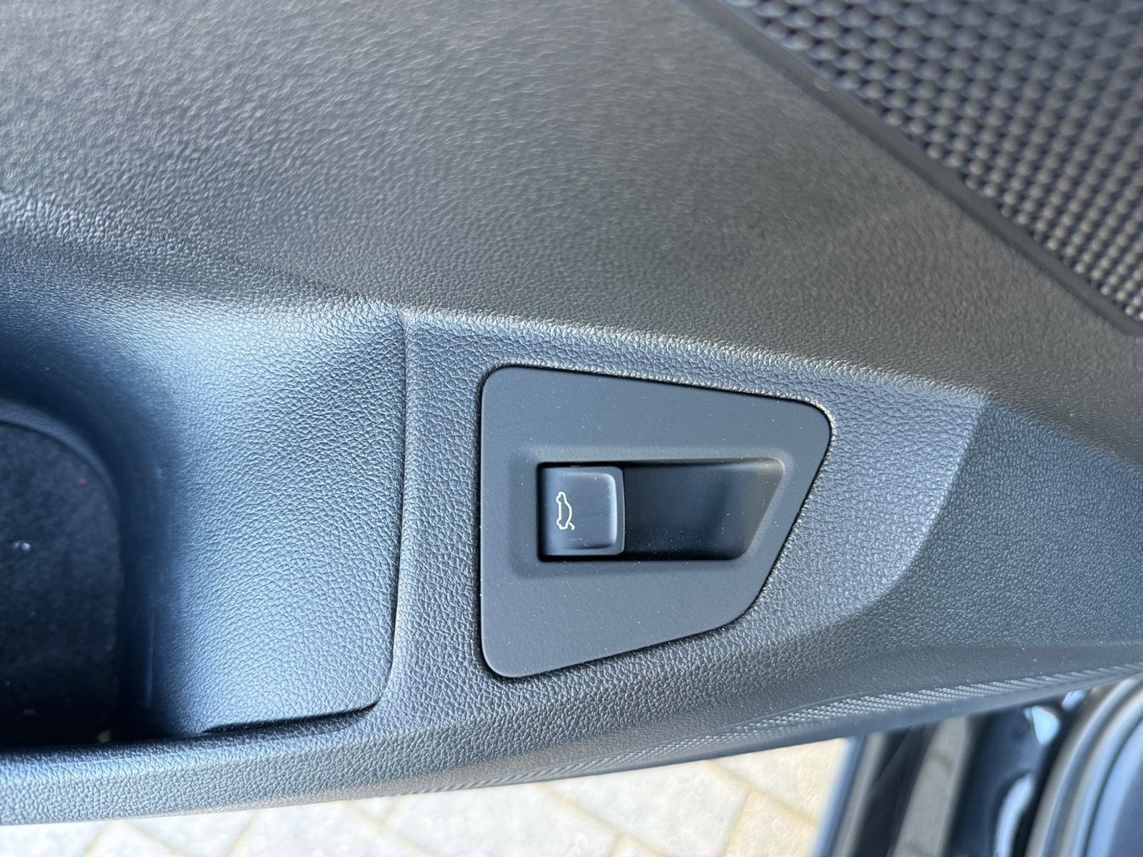Volkswagen Touareg 3.0 TDI V6 4M R-LINE BLACK AHK DYNAUDIO foto 21