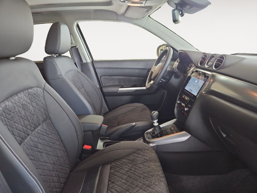 Fahrzeugabbildung Suzuki Vitara 1.4 Boosterjet Hybrid Allrad Comfort+
