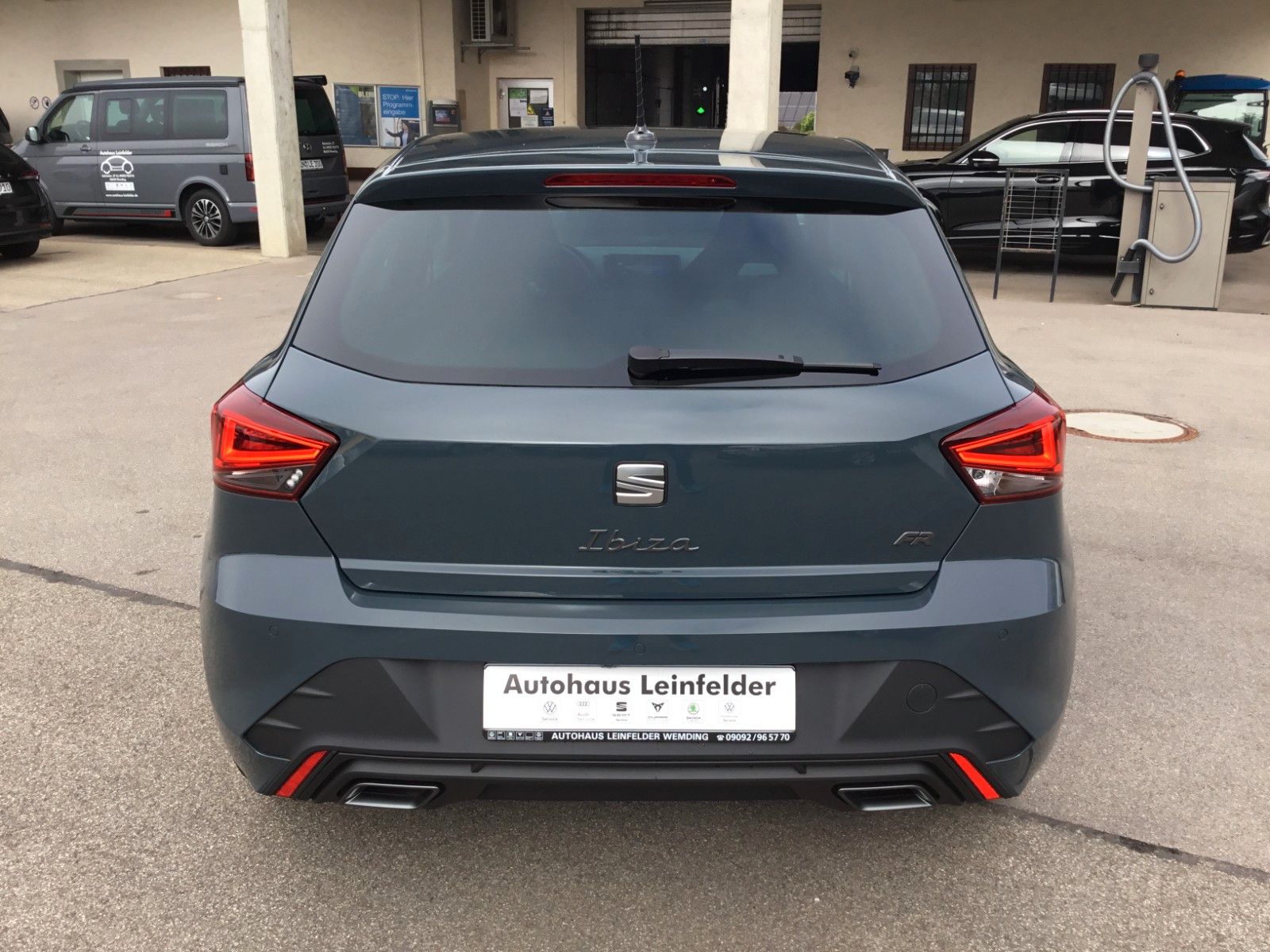 Fahrzeugabbildung SEAT Ibiza 1.5 TSI FR DSG+LED+Navi+ACC+17"+Full Link