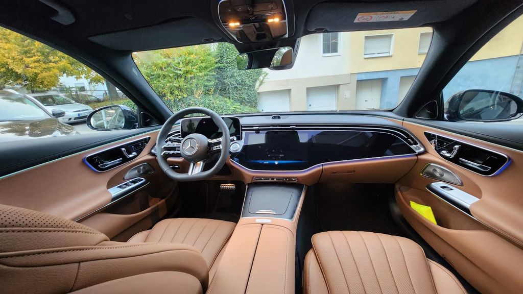 Mercedes-Benz E 200