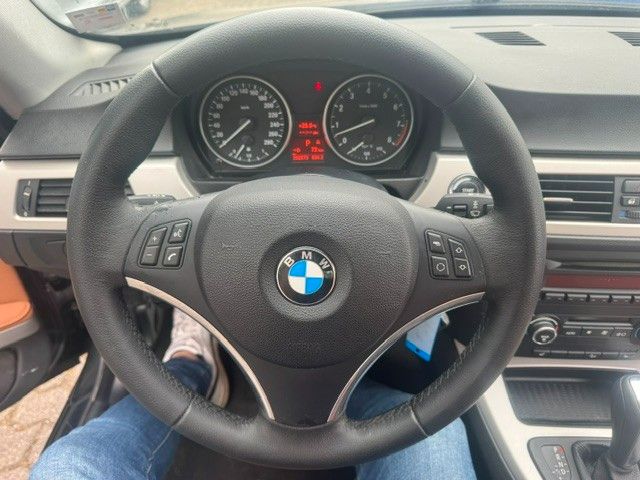 Fahrzeugabbildung BMW 325i Coupe xDrive Xenon Leder Schiebedach MOTOR