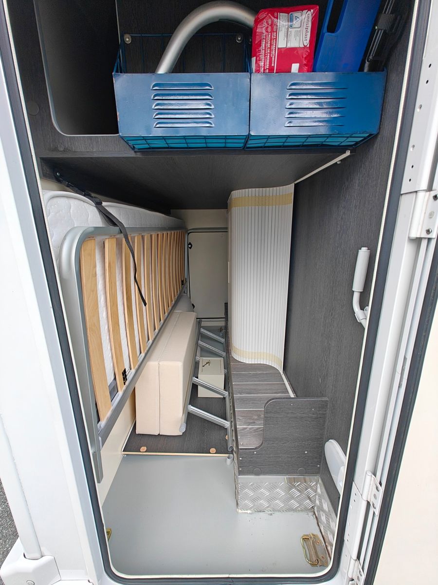 Fahrzeugabbildung Roller Team Kronos 230 TL - Dachklima, Lithium, Solar -