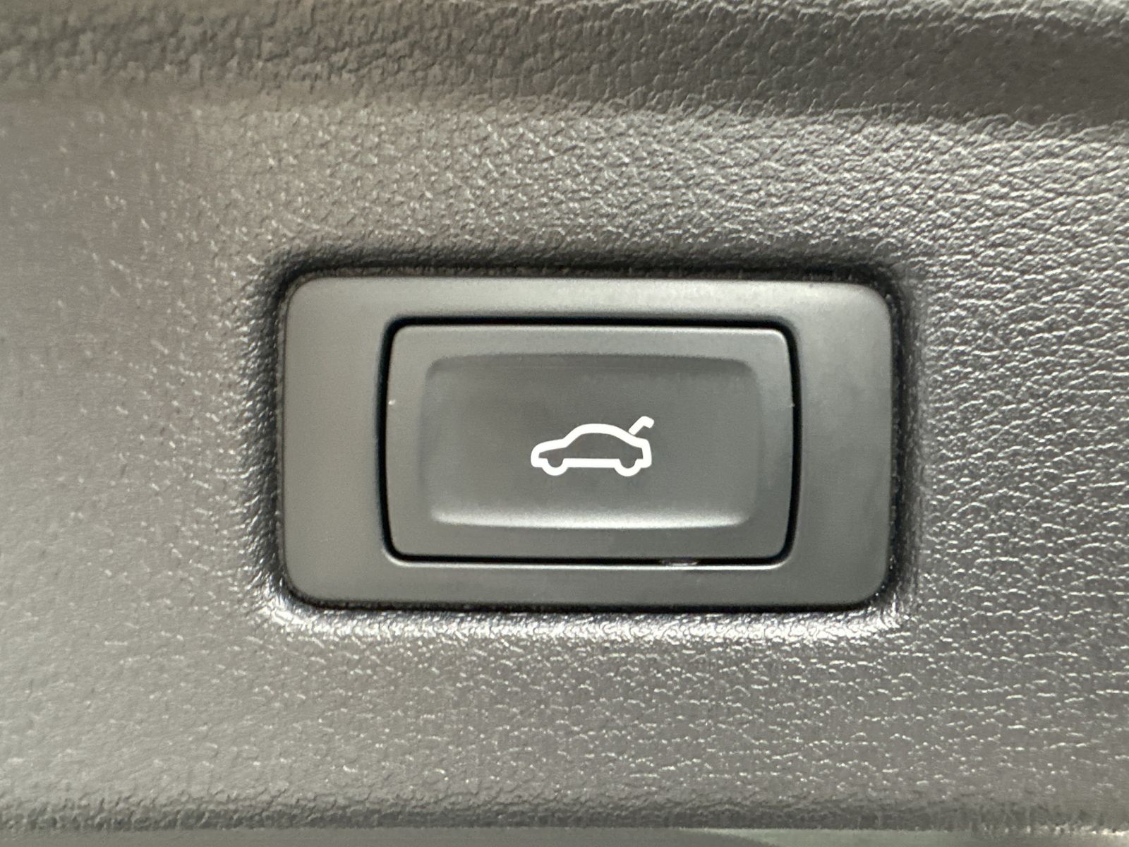 Fahrzeugabbildung Audi A5 SpB 40 TFSI S-Line NAV+LED+ACC+DSP+KAMERA+PP