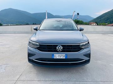 Volkswagen Tiguan - 3