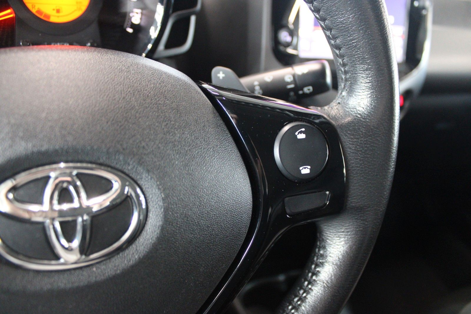 Fahrzeugabbildung Toyota Aygo x-sky 5trg Automatik Klima Faltdach Kamera