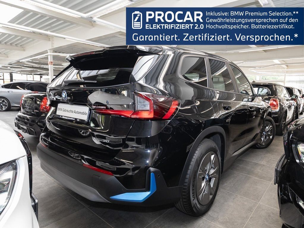 BMW iX1 xDrive30 PANO RFK NAVI Standh. LED PDC V H foto 2