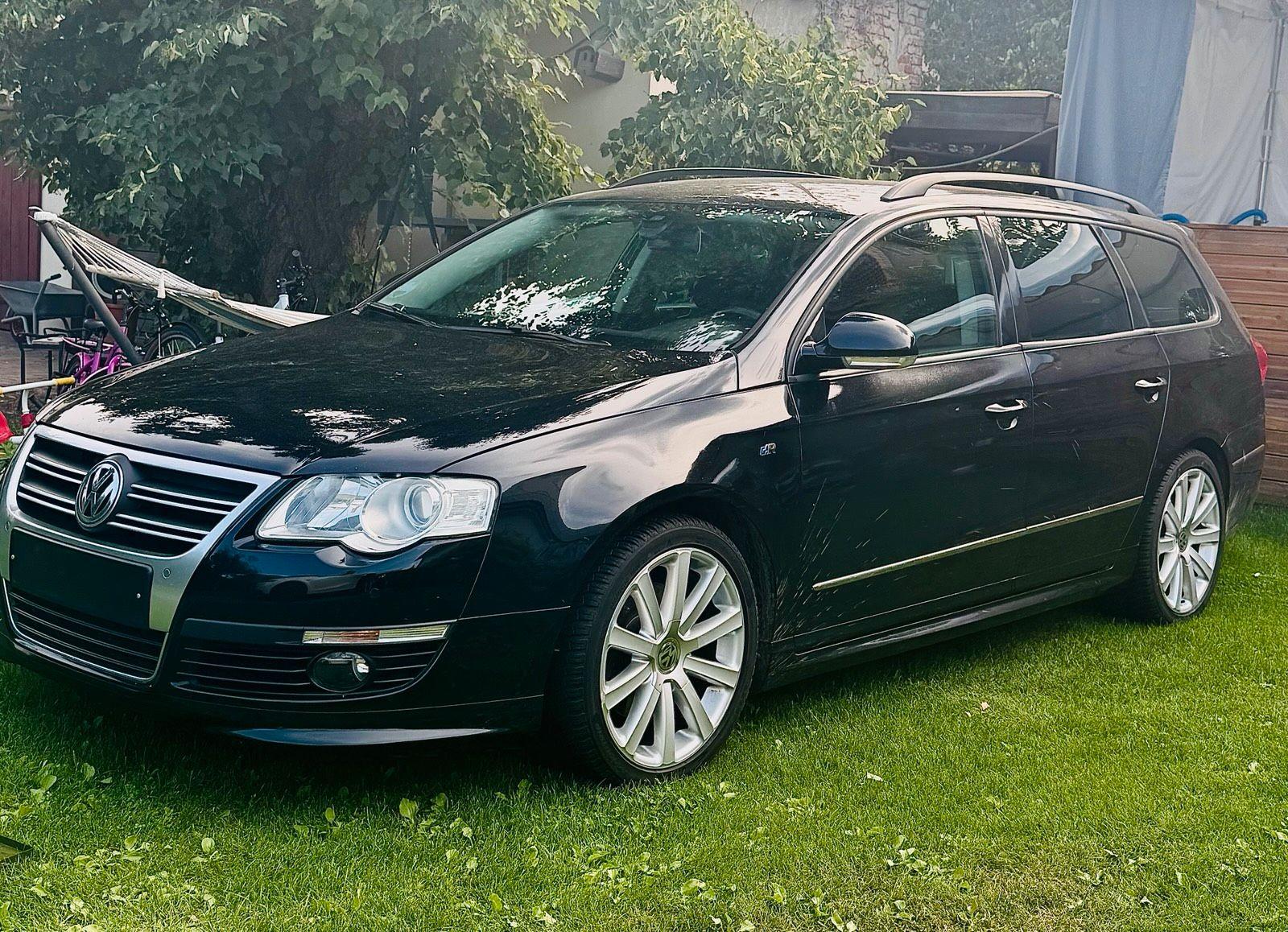 Volkswagen Passat 2010 — вигляд ззаду