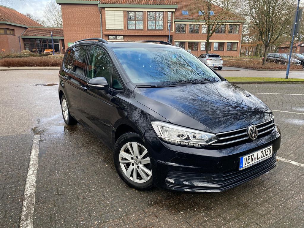 Image of Volkswagen Touran
