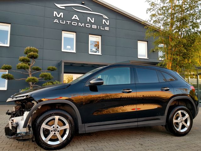 Mercedes-Benz GLA 200D*AUTOMATIK*LEDER*NAVI*KAMERA*LED*
