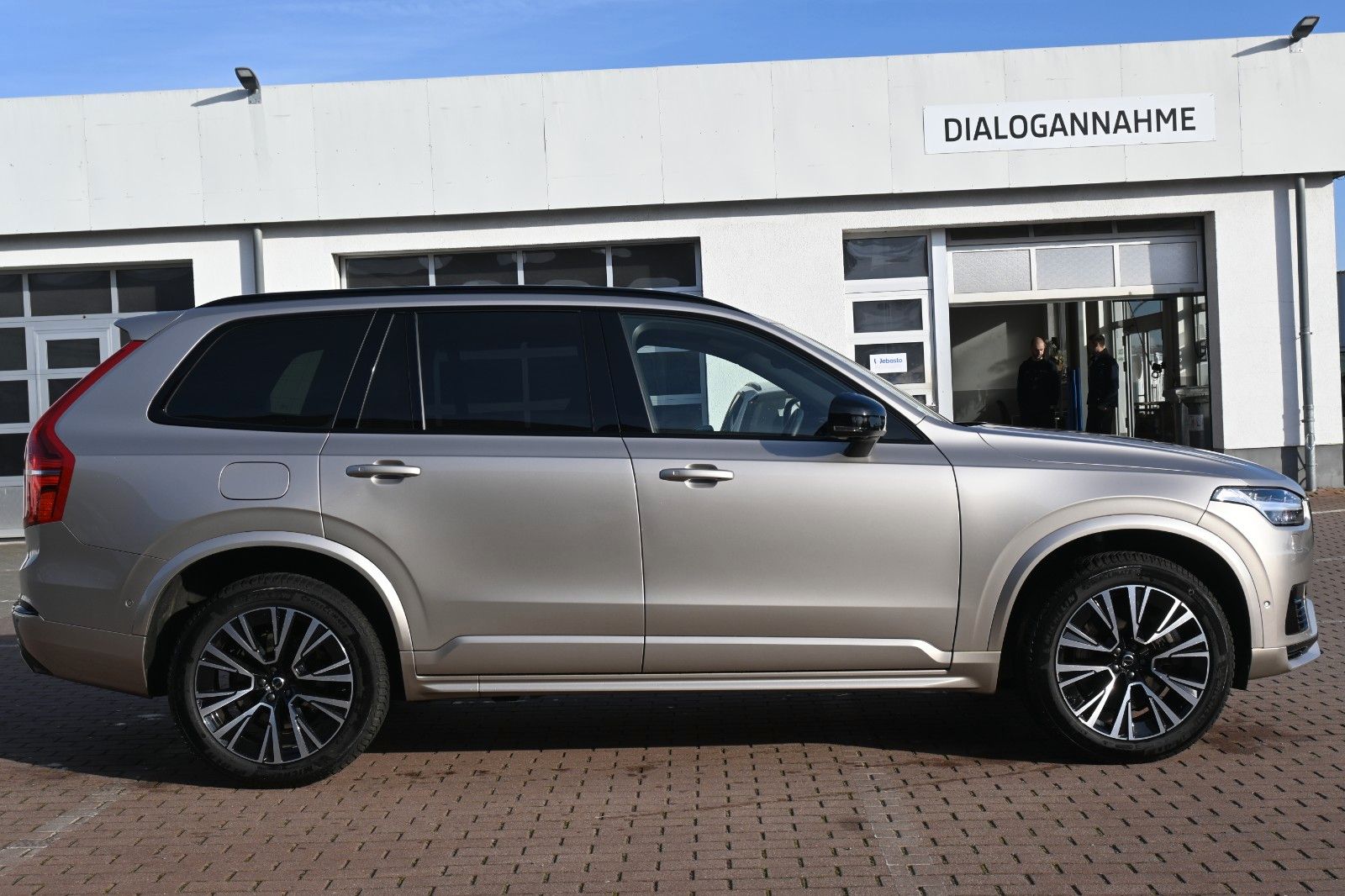 Fahrzeugabbildung Volvo XC90 T8 AWD Ultimate Dark*STDHZG*360°*LUFT*0,5%
