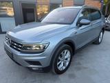 Volkswagen Tiguan Allspace Highline 4Motion - VW Tiguan Allspace Unfallwagen