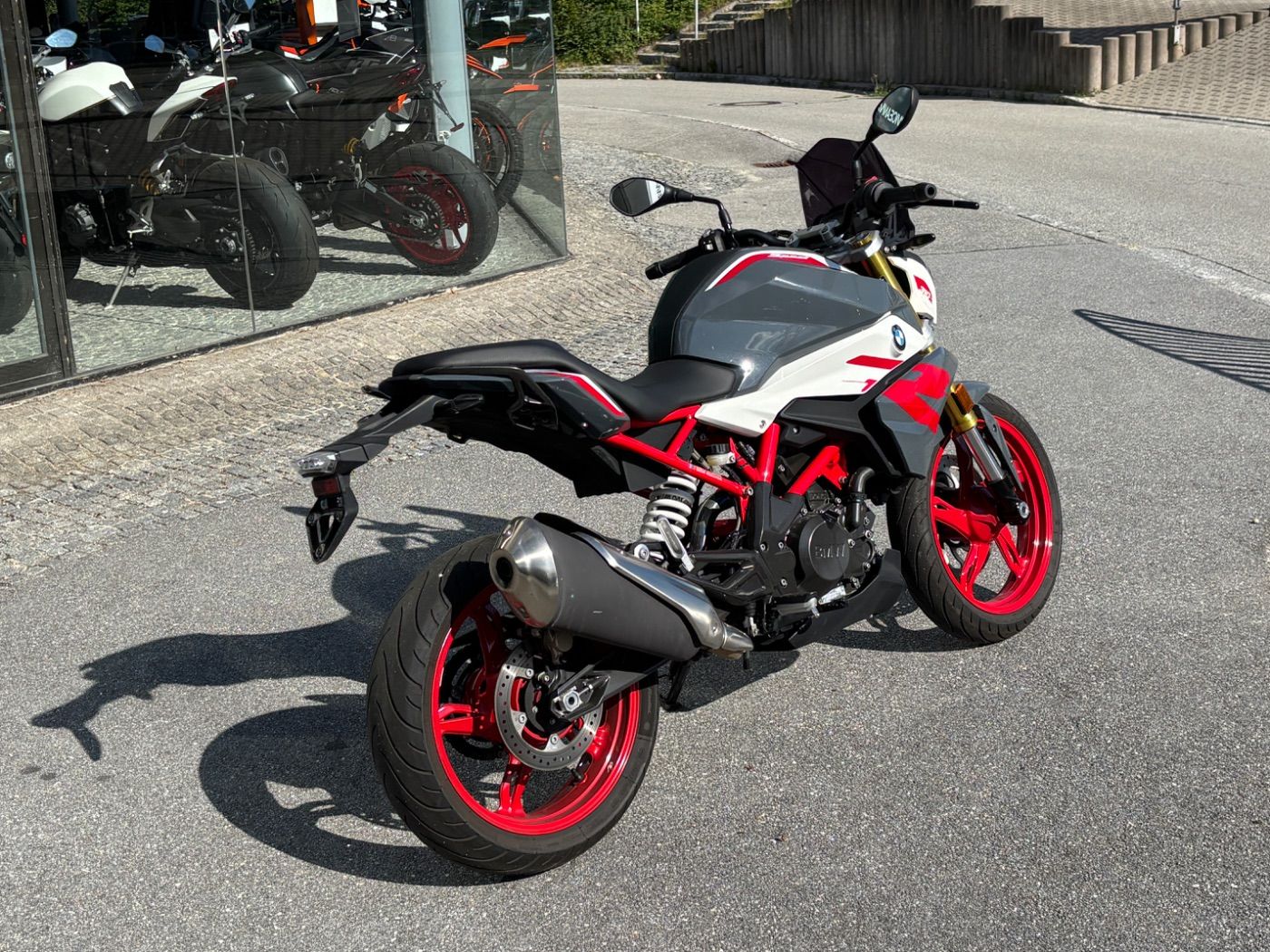 Fahrzeugabbildung BMW G 310 R Style Sport