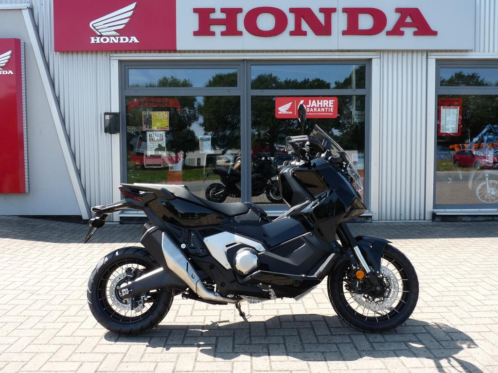 Honda X-ADV 750 ABS Lagerfahrzeug