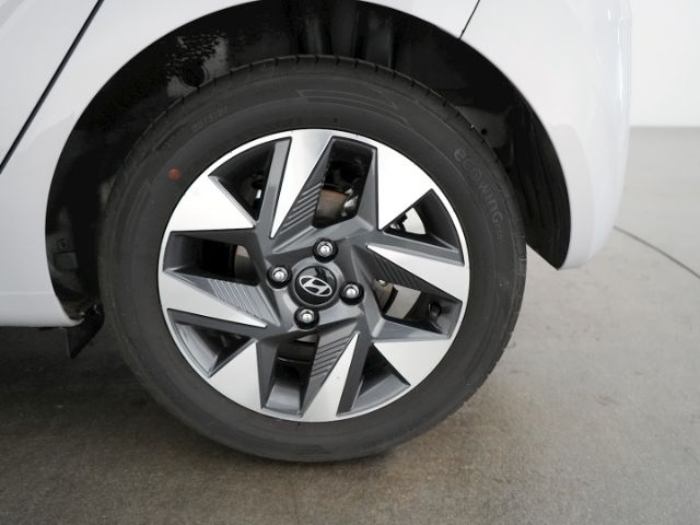 i10 FACELIFT TREND+NAVI+RÜCKFAHRKAMERA+SITZ-/LEN