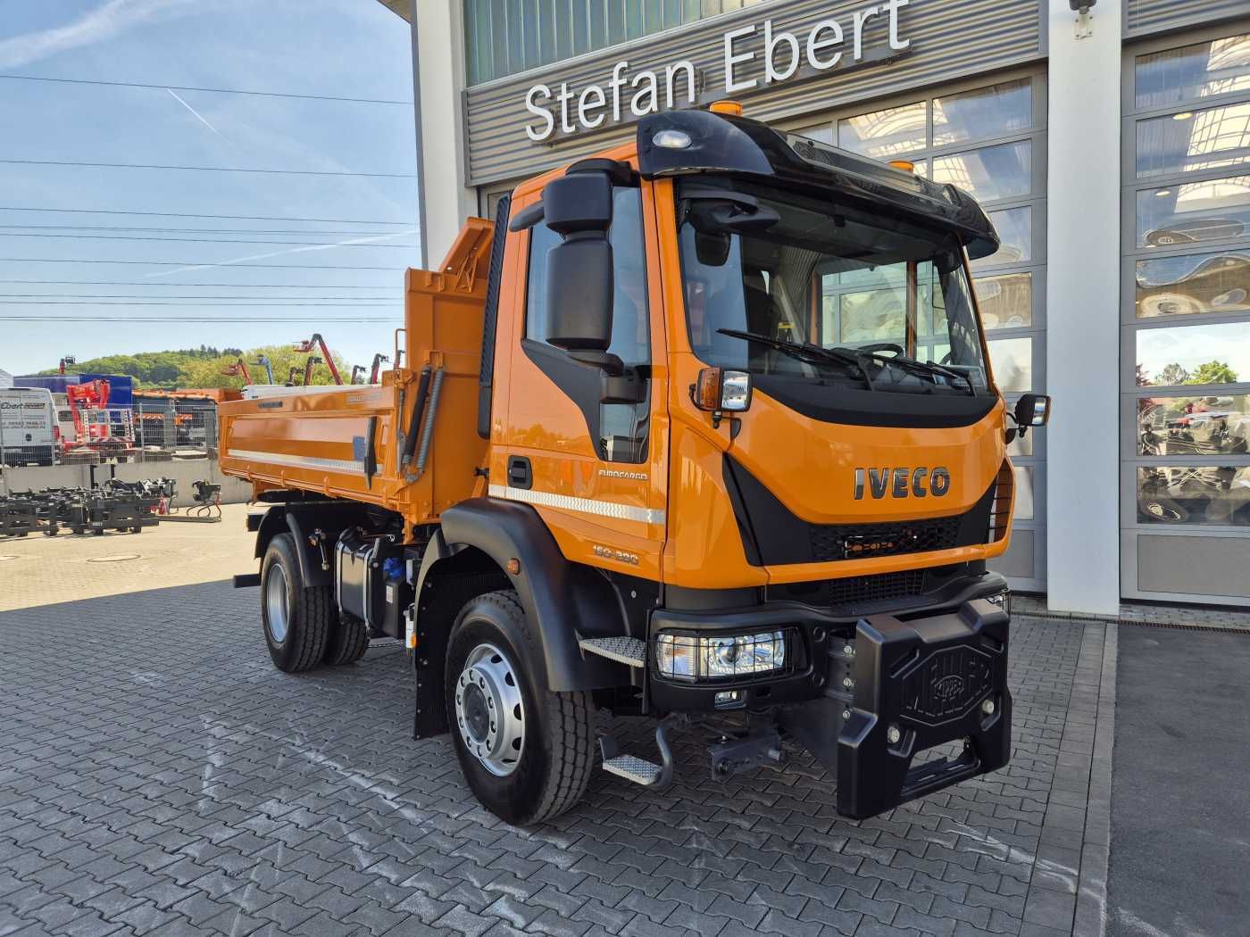 Fahrzeugabbildung Iveco Eurocargo ML150E28W 4x4 Winterdienst Vorb. 2xAHK