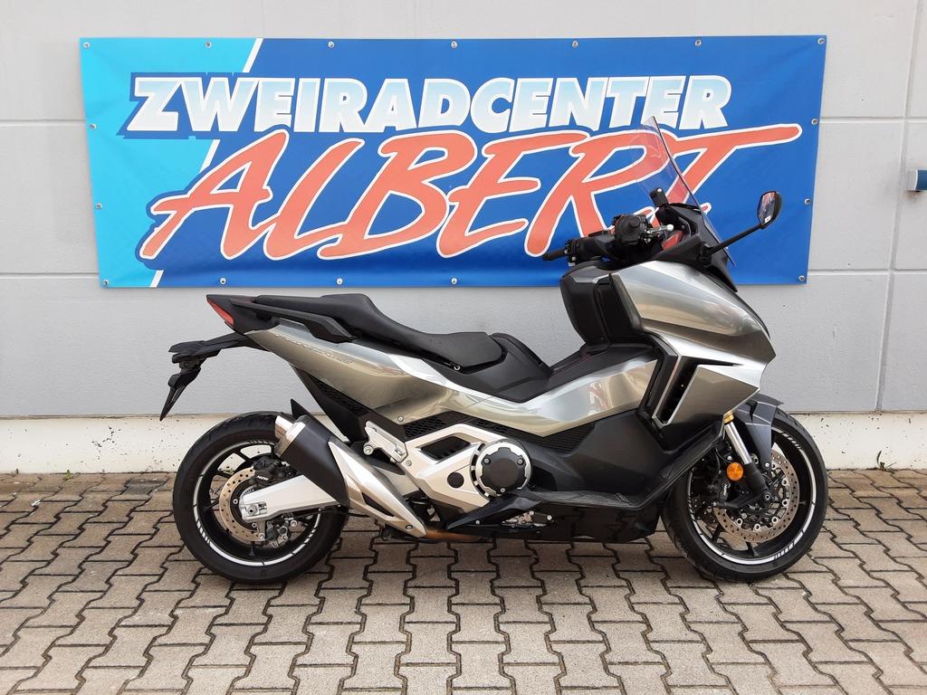 Honda FORZA 750 NSS750R 