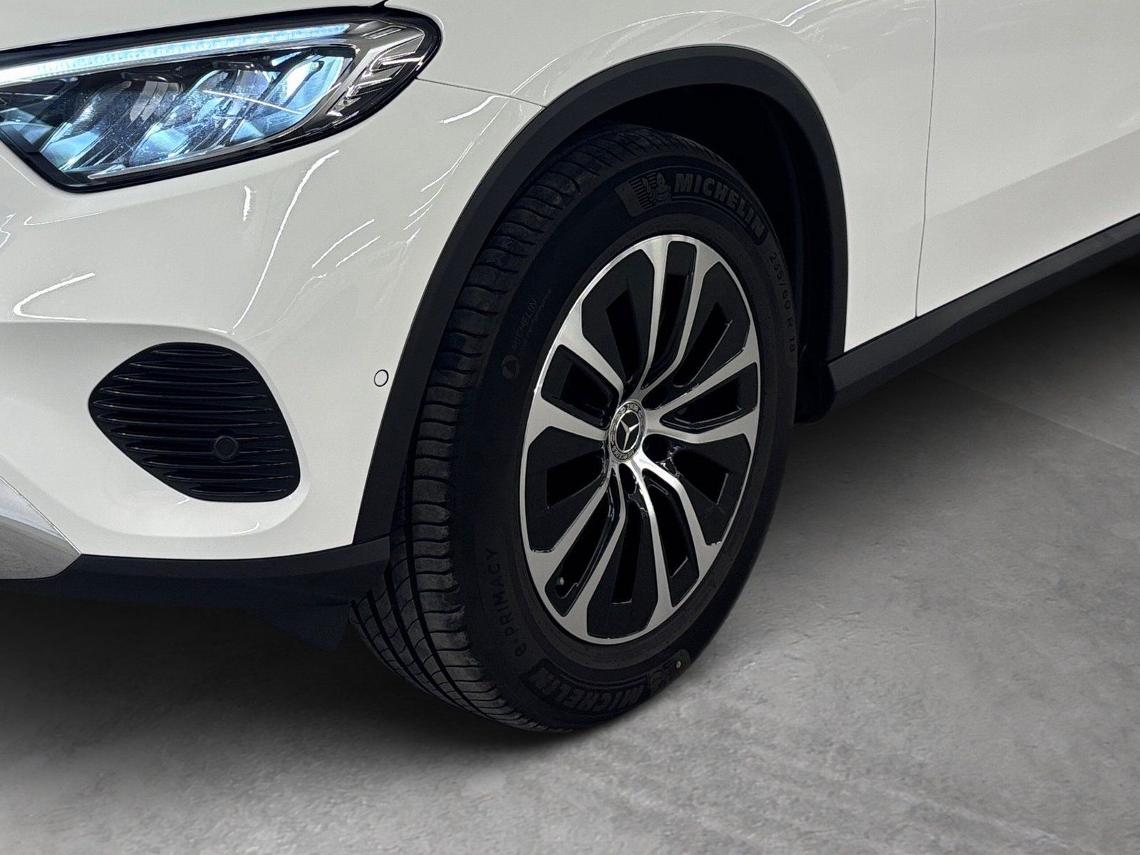 Fahrzeugabbildung Mercedes-Benz GLC 220 d 4M Avantgarde*Pano*Distro*Totwink*Memo