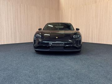 صورة 5 لـ 2020 Porsche TAYCAN